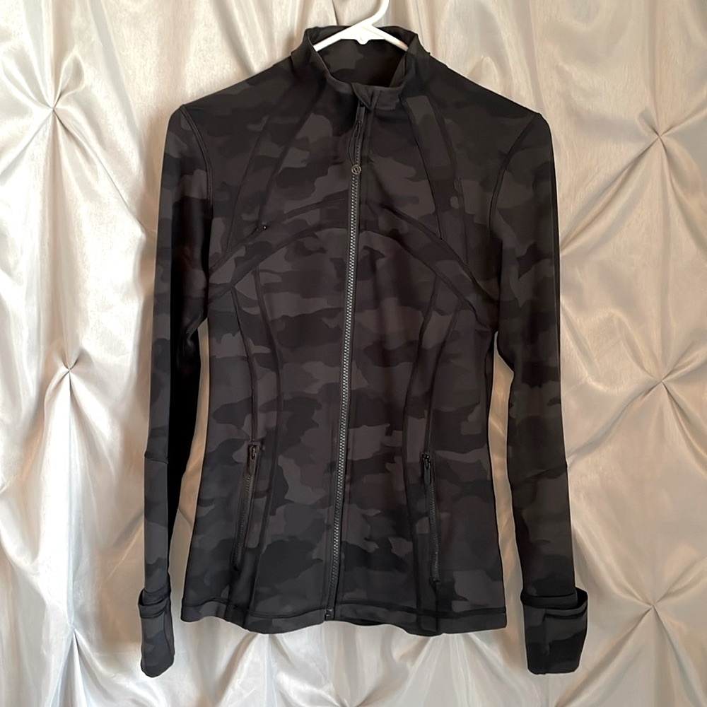 Lululemon Black Camo Define Jacket Size 6